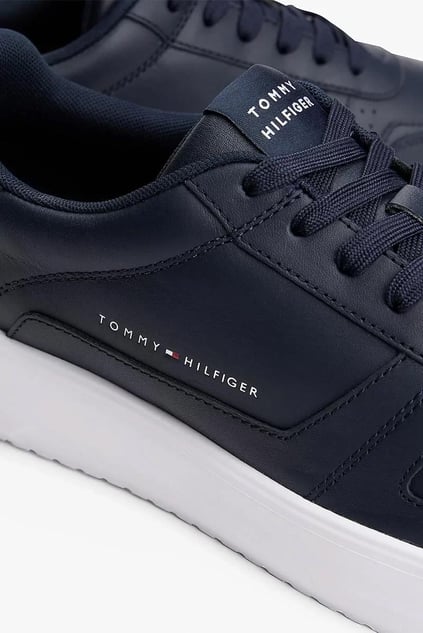 Tommy Hilfiger Tommy Hilfiger Erkek Düşük Bilekli Kalın Taban Logo Dokulu %100 Deri Lacivert Sneaker FM0FM05529-DW5