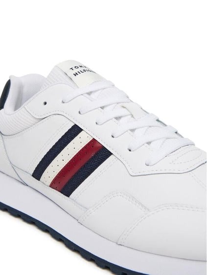 Tommy Hilfiger Tommy Hilfiger Erkek Düşük Bilekli Rahat Taban Bayrak Logolu Deri Beyaz Sneaker FM0FM05637-YBS