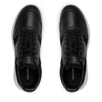 Tommy Hilfiger Tommy Hilfiger Erkek Marka Logolu Bağcıklı Kaydırmaz Tabanlı Günlük Siyah Sneaker FM0FM04879-BDS