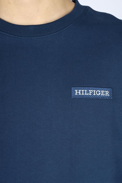 TOMMY HILFIGER Tommy Hilfiger Erkek Regular Fit Fermuar Kapamalı Kolunda Cep Detaylı Lacivert Sweatshirt MW0MW37857-DAF