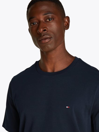TOMMY HILFIGER Tommy Hilfiger Erkek Yuvarlak Yaka Regular Fit Pamuklu Kısa Kollu Lacivert T-Shirt MW0MW37508-DW5