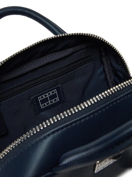 TOMMY HILFIGER Tommy Hilfiger Kadın Ayarlanabilir ve Çıkarılabilir Omuz Askılı İçi Fermuar Bölmeli Lacivert Omuz Çantası AW0AW17294-C1G