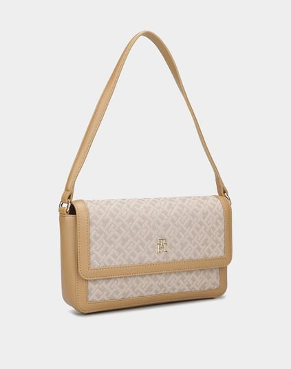 TOMMY HILFIGER Tommy Hilfiger Kadın Gold TH Logolu Jakarlı Monogram Desenli İçi Fermuarlı Bej Omuz Çantası AW0AW17608-0I1