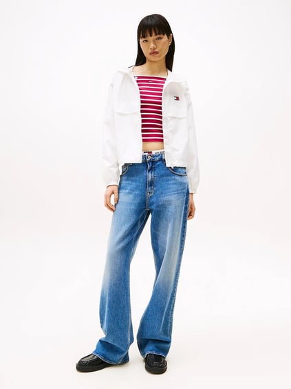 TOMMY HILFIGER Tommy Hilfiger Kadın Göğüste Tommy Rozeti İki Bel Cebi Kapşonlu Beyaz Ceket DW0DW20672-YBL