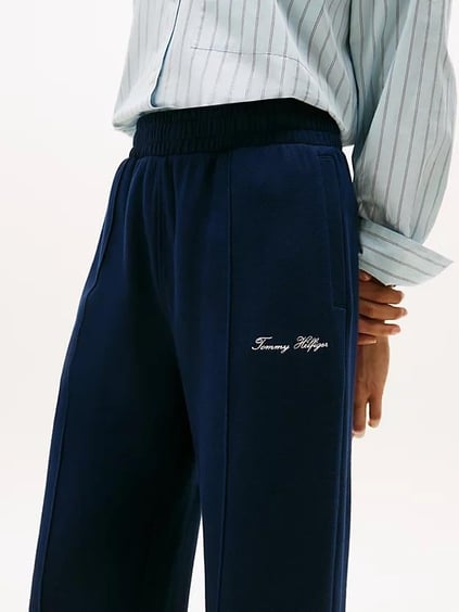 TOMMY HILFIGER Tommy Hilfiger Kadın Pileli Straight Fit Geniş Paça İşleme Desenli Pamuklu Mavi Eşofman Altı WW0WW45744-C1G