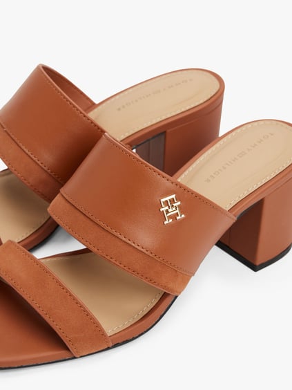 TOMMY HILFIGER Tommy Hilfiger Kadın Yüksek Topuk TH Logo Çift Bantlı Deri Kahverengi Sandalet FW0FW08530-GPA