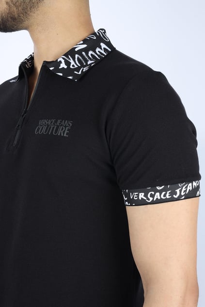 Versace Versace Erkek Polo Yaka Kısa Kollu Fermuar Detaylı Siyah Polo Yaka T-Shirt 78GAGT02CJ01T-899