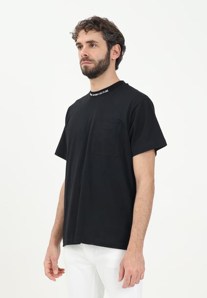 Versace Versace Erkek Yuvarlak Yaka Kısa Kollu Yakası Logo Detaylı Siyah T-Shirt 78GAHE03CJ00E-899