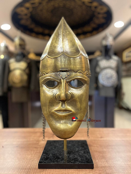 Pers Savaş Miğferi