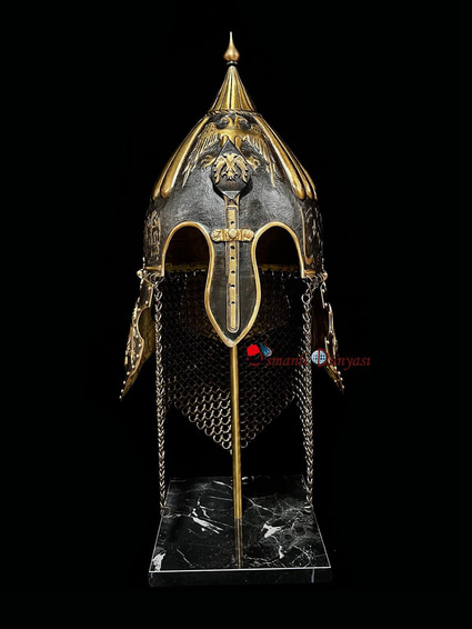 Seljuk War Helmet (with Surah Al-Fath)