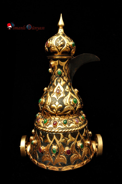TOPKAPI SARAYI (SARAY CEZVESİ)