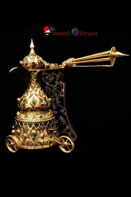 TOPKAPI SARAYI (SARAY CEZVESİ)