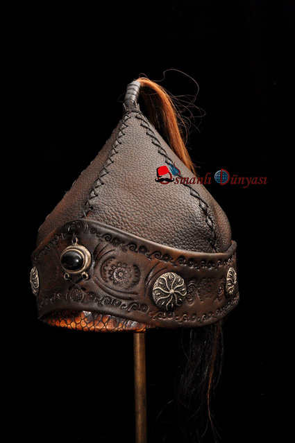 Türk Okçu Miğferi