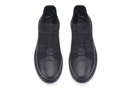 Siyah Bağcıklı Sneaker