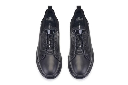 Siyah Bağcıklı Sneaker