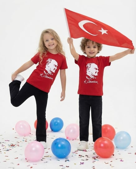 20261 Atatürk Baskılı T-Shirt KIRMIZI