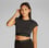 Calvin Klein Kadın Pamuklu Slim Fit Yuvarlak Yaka Elastik Bantlı Crop Siyah T-Shirt LV00QS7349-UB1