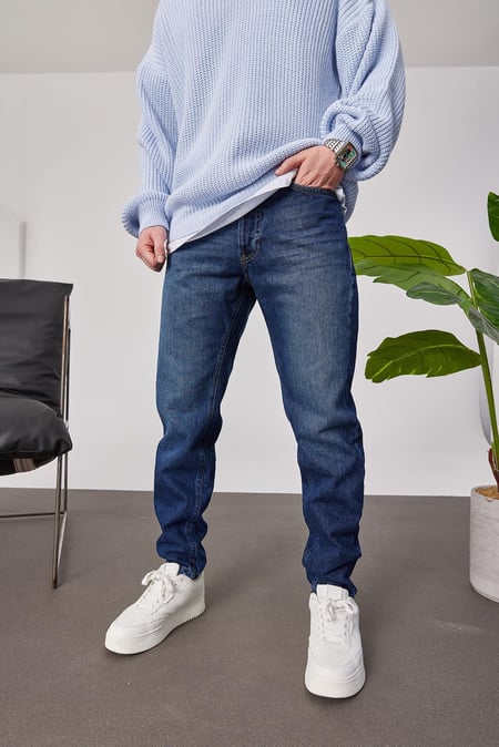 15800 Koyu Taşlamalı Jean