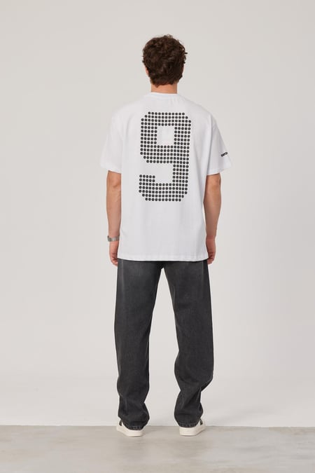 9 Rakam Baskılı Beyaz Tshirt