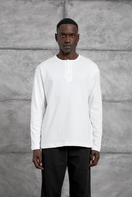 Beyaz DÜĞMELİ OVERSIZE SWEATSHIRT