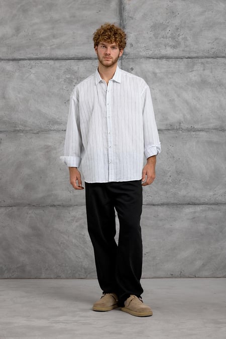 Beyaz GST ÇİZGİLİ OVERSIZE GÖMLEK