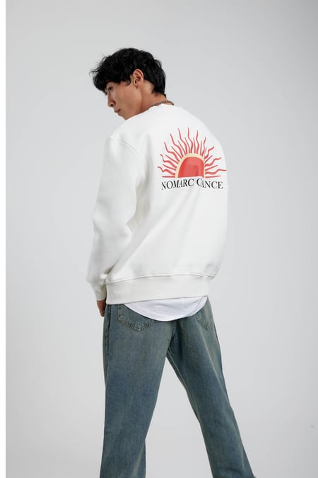Beyaz Güneş Baskılı Sweatshirt