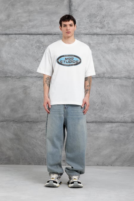 Beyaz M99 Studio Yazılı Oversize Tshirt