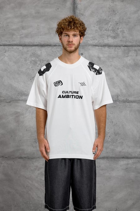 Beyaz OMUZ RAKAM BASKI OVERSIZE TSHIRT