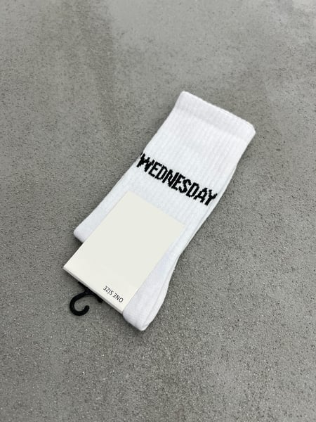 Beyaz Wednesday Çorap
