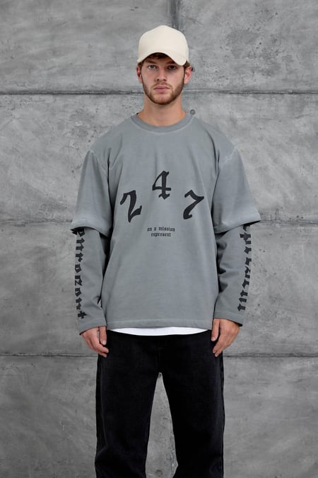 Gri Nmrc 247 Rakam Baskılı Kolu Parçalı Yıkamalı Oversize Sweatshirt