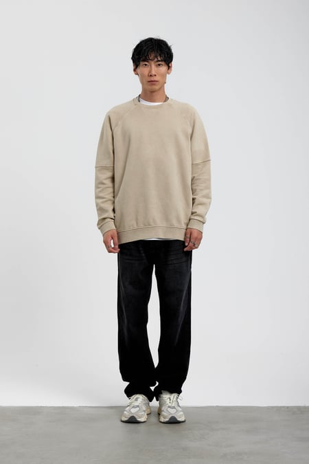 Krem Bisiklet Yaka Yıkamalı Sweatshirt