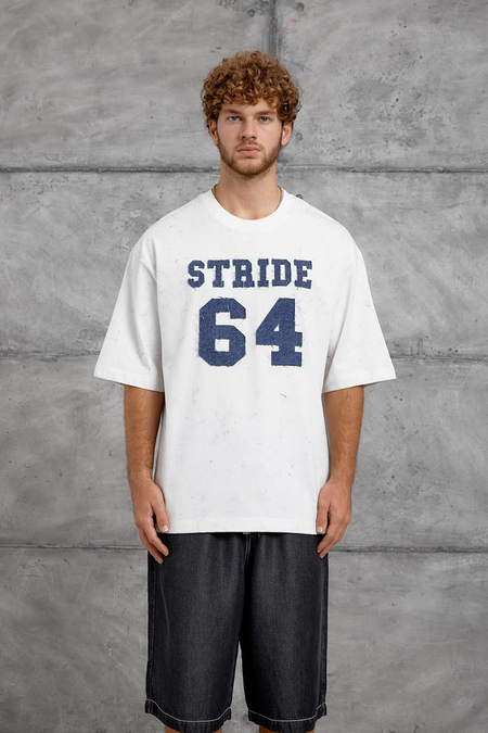 Beyaz 64 HARF BASKI YIKAMALI OVERSIZE TSHIRT