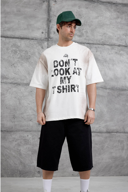 Beyaz Dont Look At My Tshirt Yazılı Oversize Tshirt