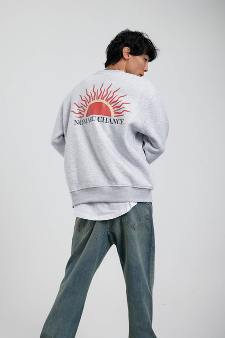 Gri Güneş Baskılı Sweatshirt