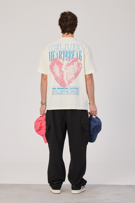 Kalp Baskılı Ekru Tshirt