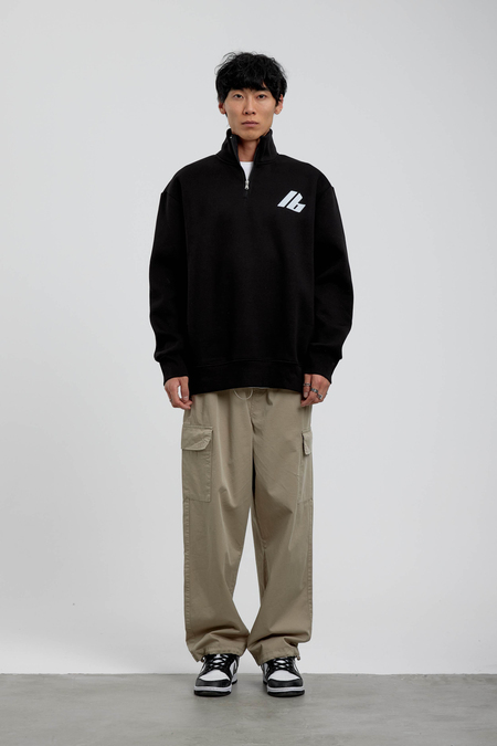 Siyah Good Yazılı Yarım Fermuarlı Sweatshirt