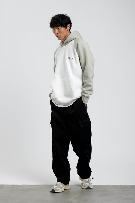 Beyaz Mint Kollu Sweatshirt