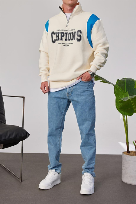 Chpions Yakası Fermuarlı Ekru Sweatshirt