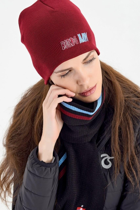 BORDO BERE AKRİLİK BORDOMAVİ NAKIŞLI