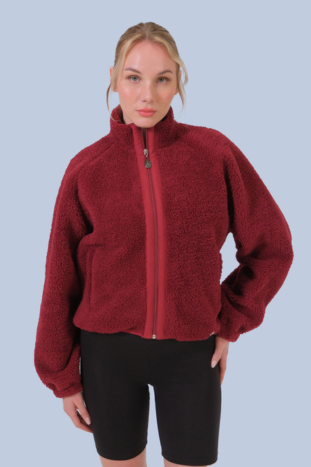 MONT PELUŞ