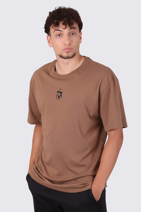 tshirt-bisiklet-yaka-sirt-baskili-a800-5.jpg
