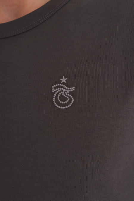 TSHIRT OMUZ VE KOLLARI ZİNCİR DİKİŞLİ