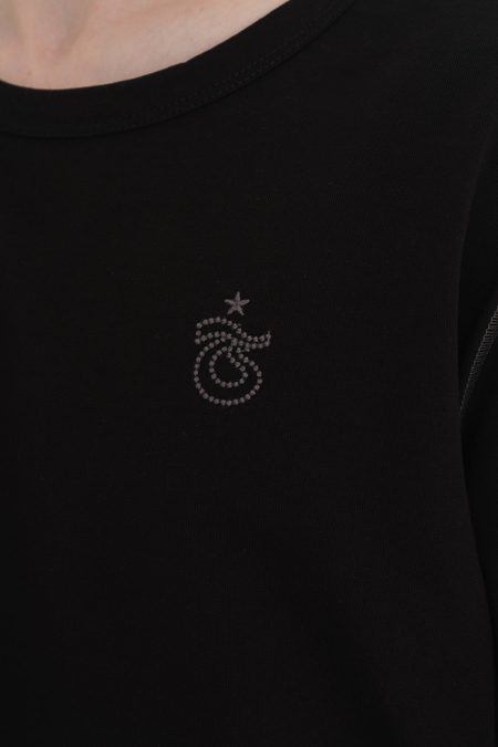 TSHIRT OMUZ VE KOLLARI ZİNCİR DİKİŞLİ