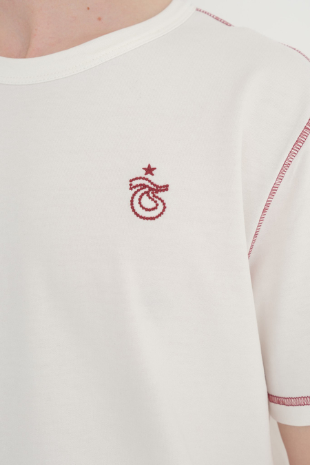 TSHIRT OMUZ VE KOLLARI ZİNCİR DİKİŞLİ