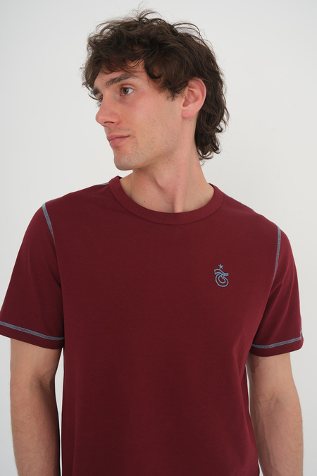 TSHIRT OMUZ VE KOLLARI ZİNCİR DİKİŞLİ