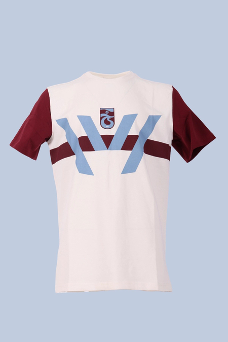 TSHIRT RETRO GÖĞSÜ BASKILI