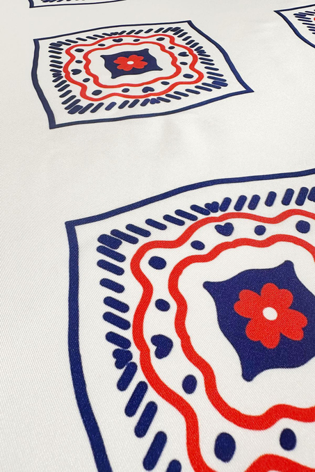 Beyaz Motif Desen Fular Bandana 55-55 cm KDNF09