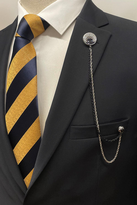 Gümüş Renk Siyah Taşlı Ceket Yaka İğnesi YI389