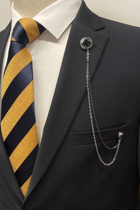 Gümüş Renk Siyah Taşlı Ceket Yaka İğnesi YI386