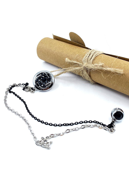 Gümüş Renk Siyah Taşlı Ceket Yaka İğnesi YI389